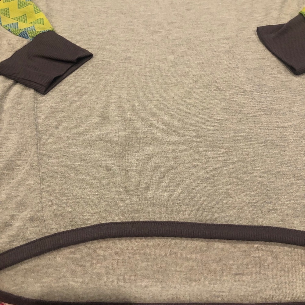 Mossimo top
